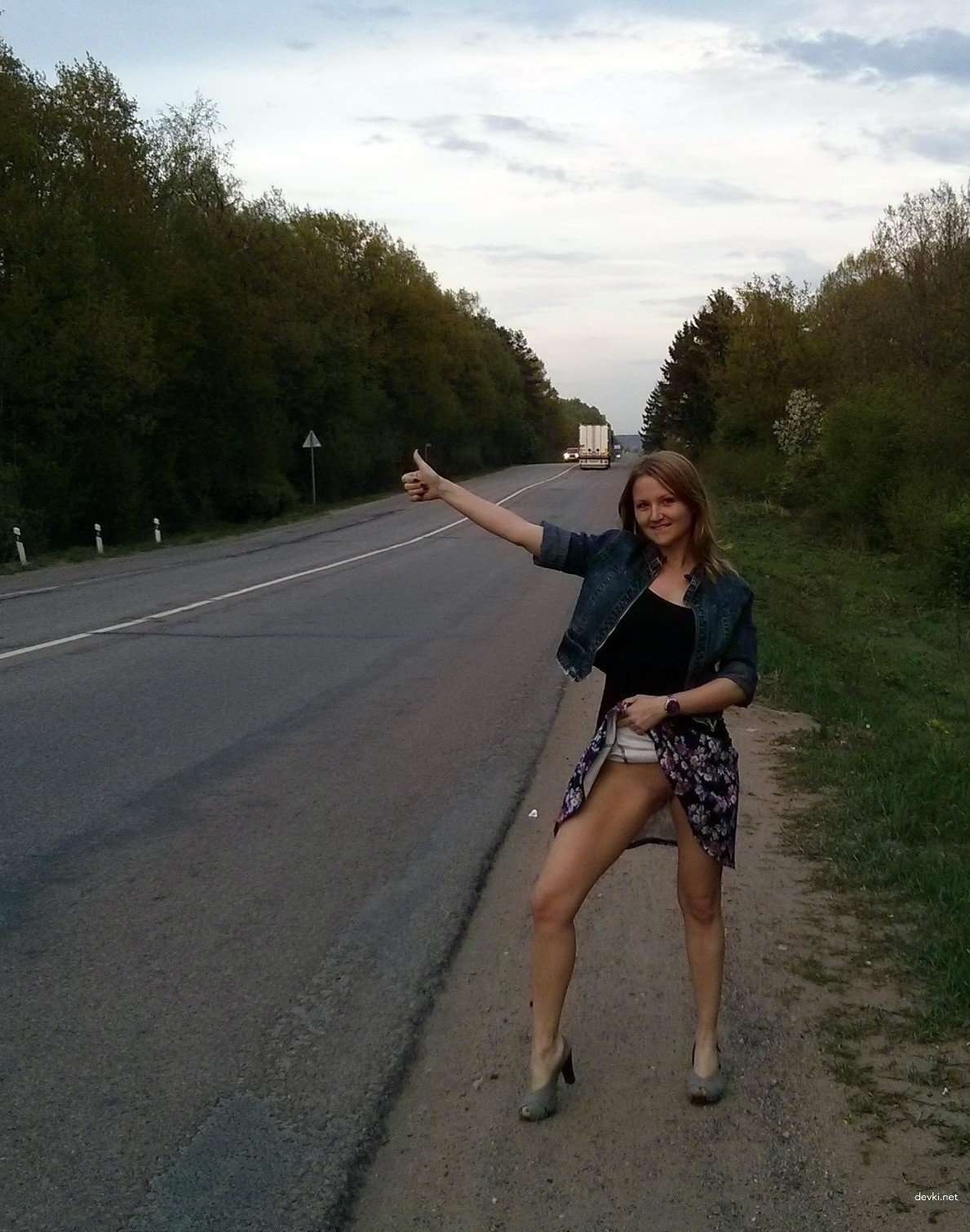 Secretary's Intimate Amateur Porn Photo - Explicit Office Sex Scene