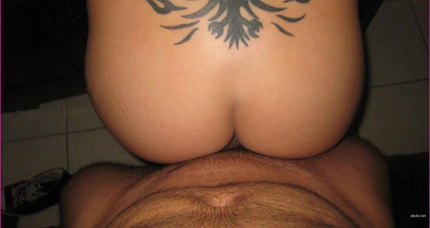 Hot Girl Poses in Lingerie and Fucks - Amateur Porn Photo