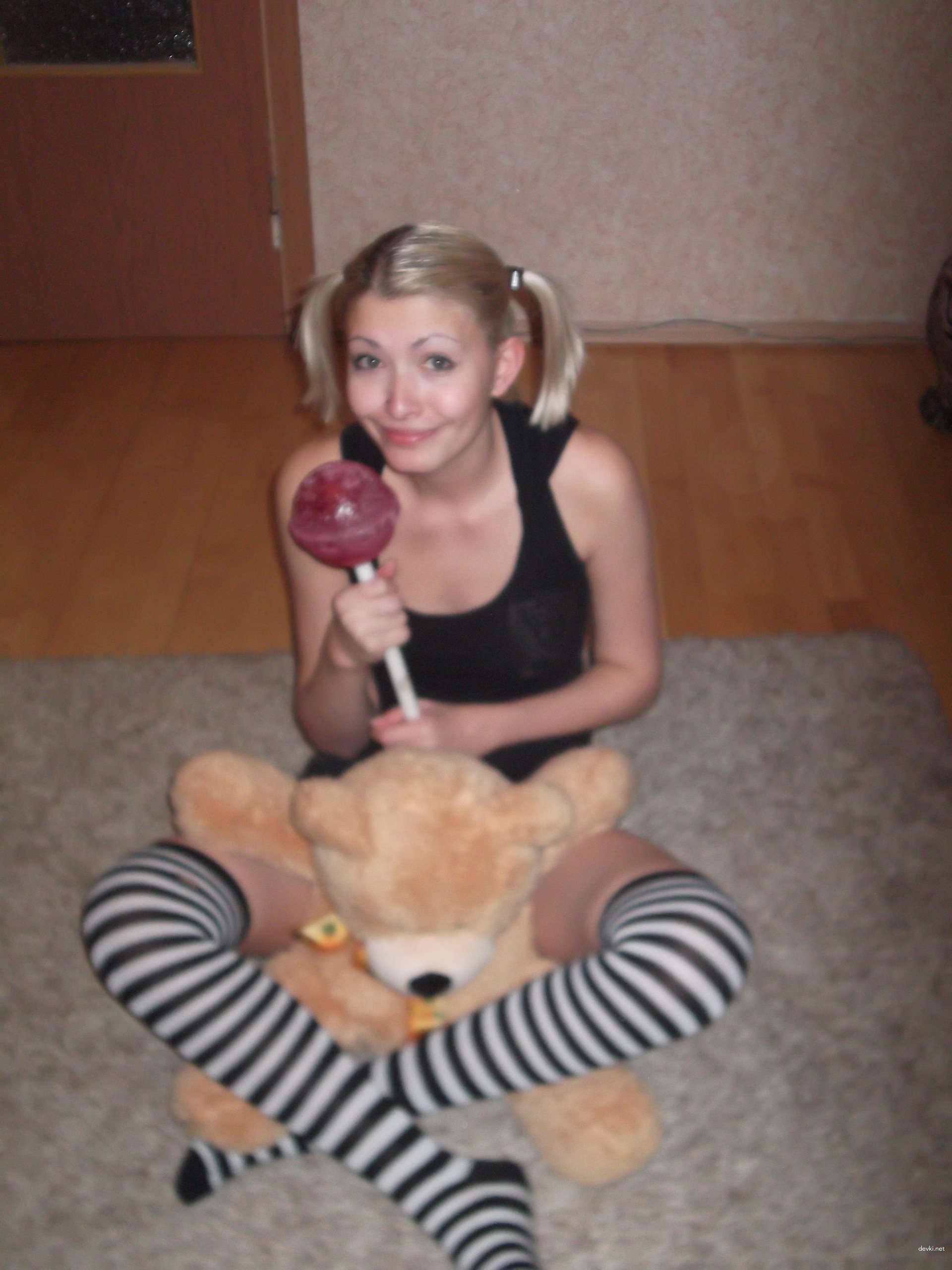 Hot Amateur Girl Masturbates Her Wet Pussy - Explicit Solo Porn Photo