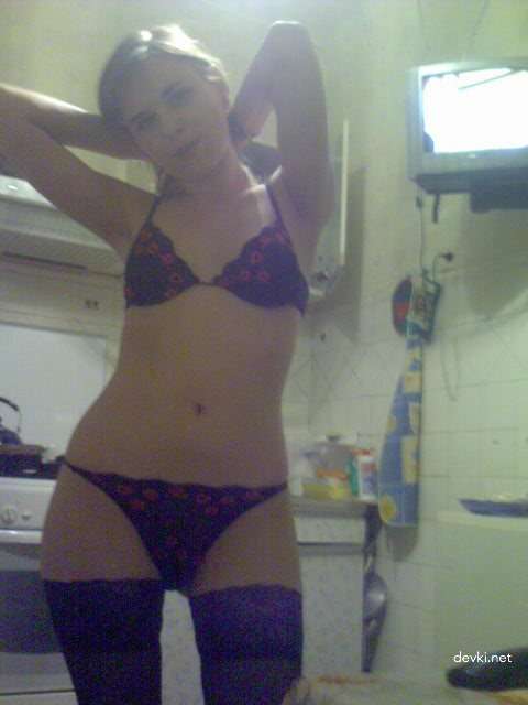 Hot Amateur Babe's Explicit Home Photos - Sexy Young Girl Exposed!