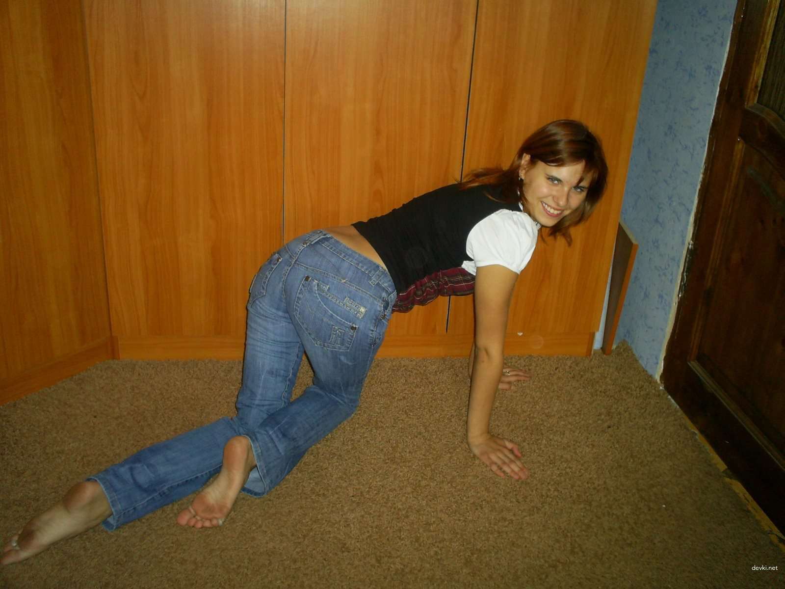 Hot Amateur Babe's Explicit Home Photos - Sexy Young Girl Exposed!