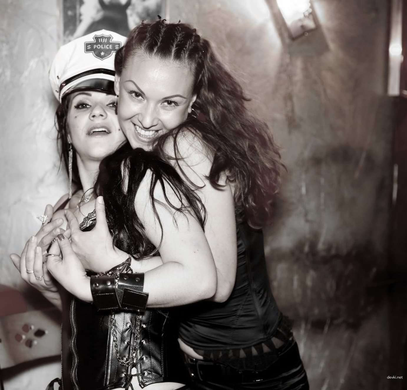 Russian Amateur Porn: Explicit Homemade Sex Photos