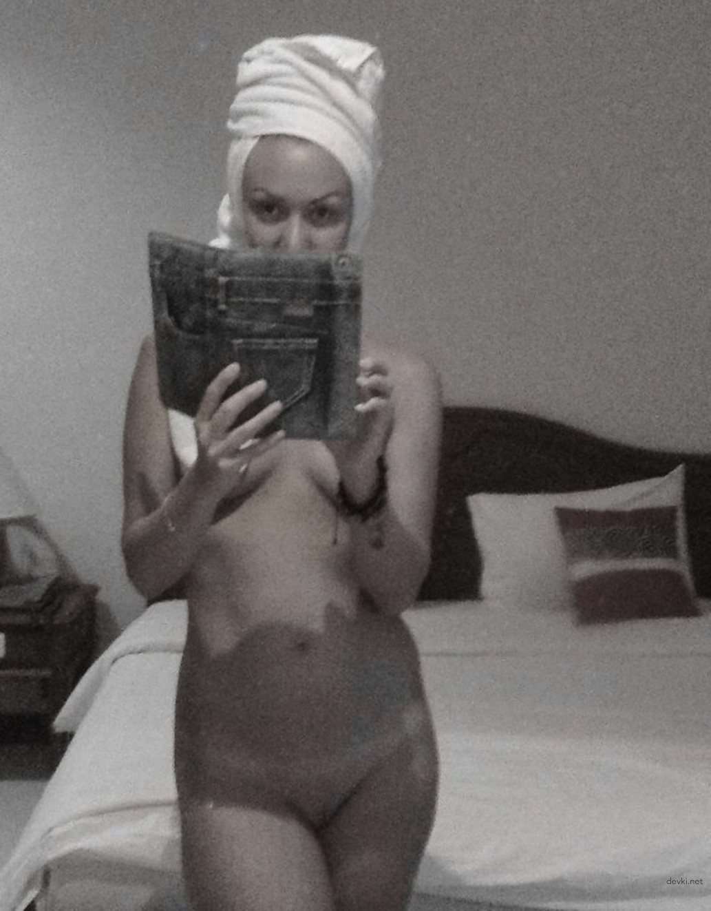 Russian Amateur Porn: Explicit Homemade Sex Photos