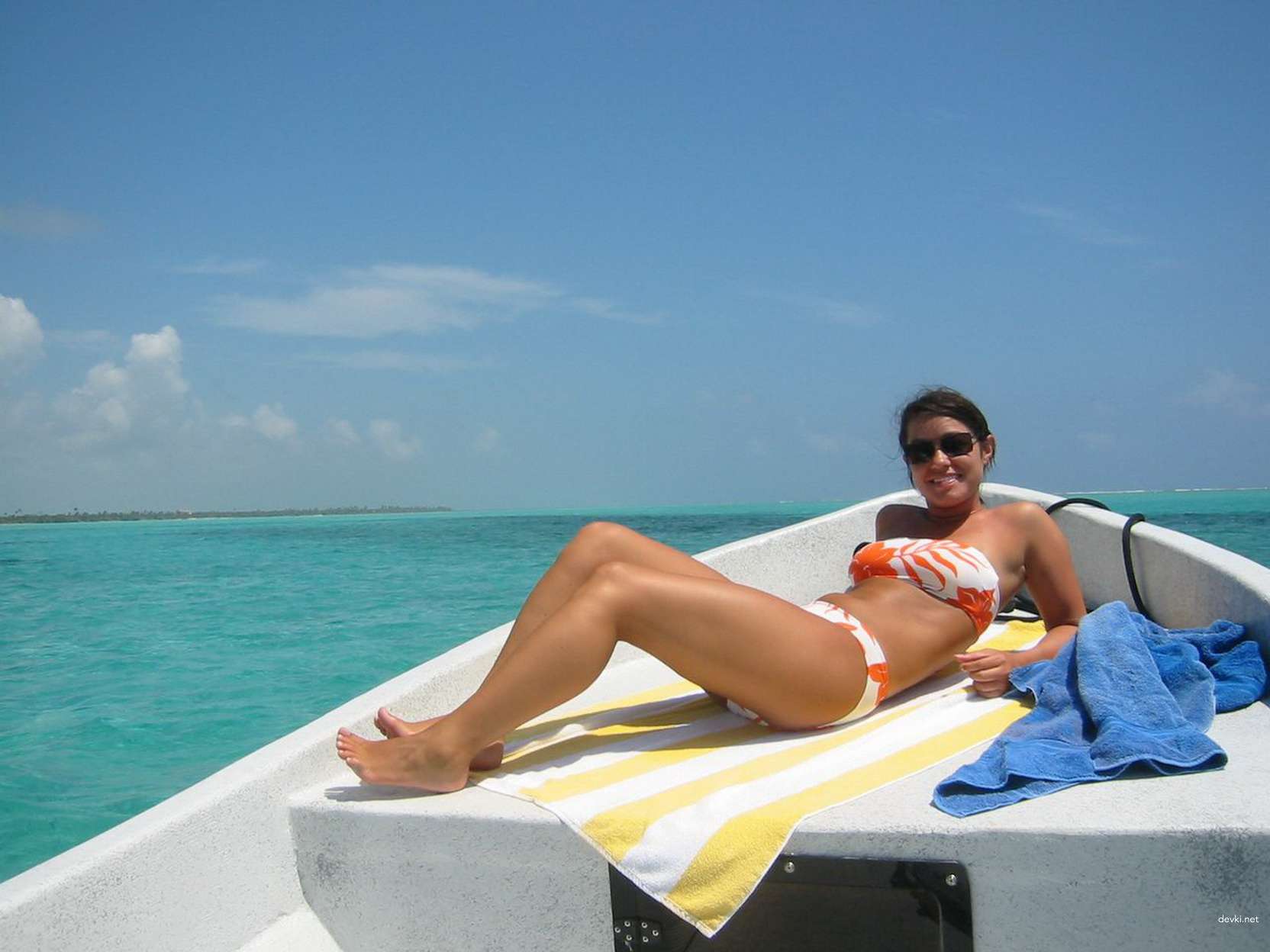 Explicit Amateur Vacation Porn Photos of Woman - Hot and Uncensored!