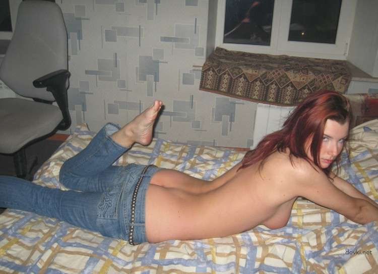 Fiery Redhead Amateur Poses Nude - Explicit Amateur Porn Pics