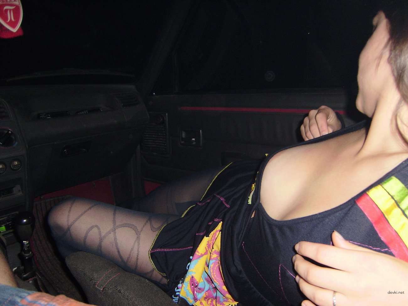 Hot Amateur Girl Having Sex in Car - Explicit Homemade Porn