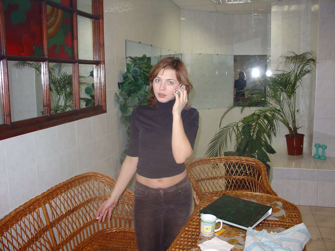 Explicit Nude Photos of Amateur Girlfriend in Sauna