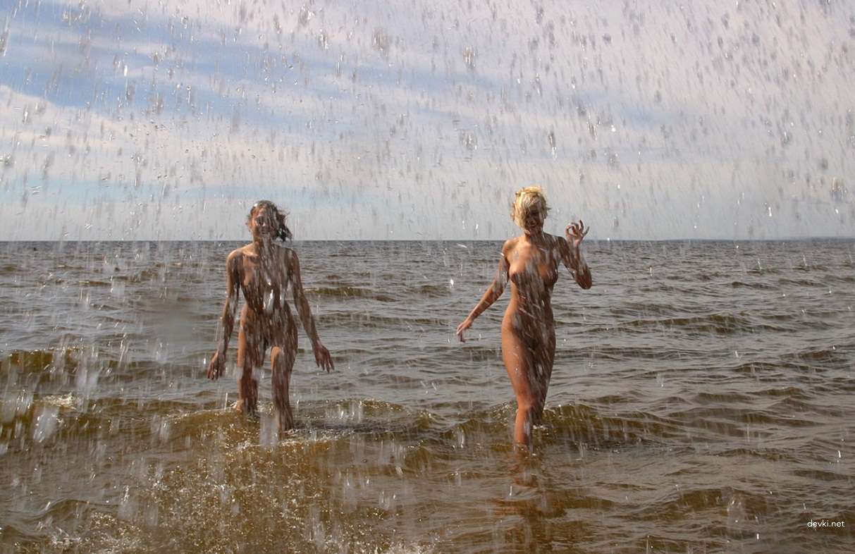 Naked Girlfriends on Beach: Explicit Amateur Nude Photo Shoot