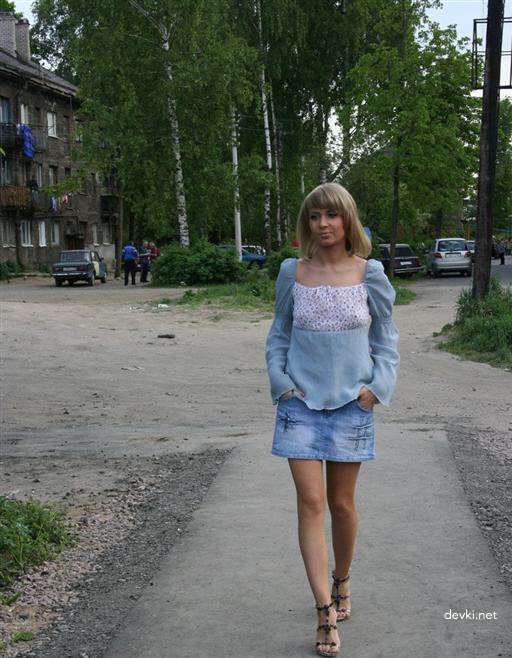 Private Amateur Girl Enjoys Hardcore Group Sex - Explicit Homemade Porn