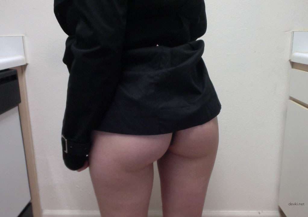 Curvy Girl with Big Tits Naked: Explicit Amateur Porn Photo