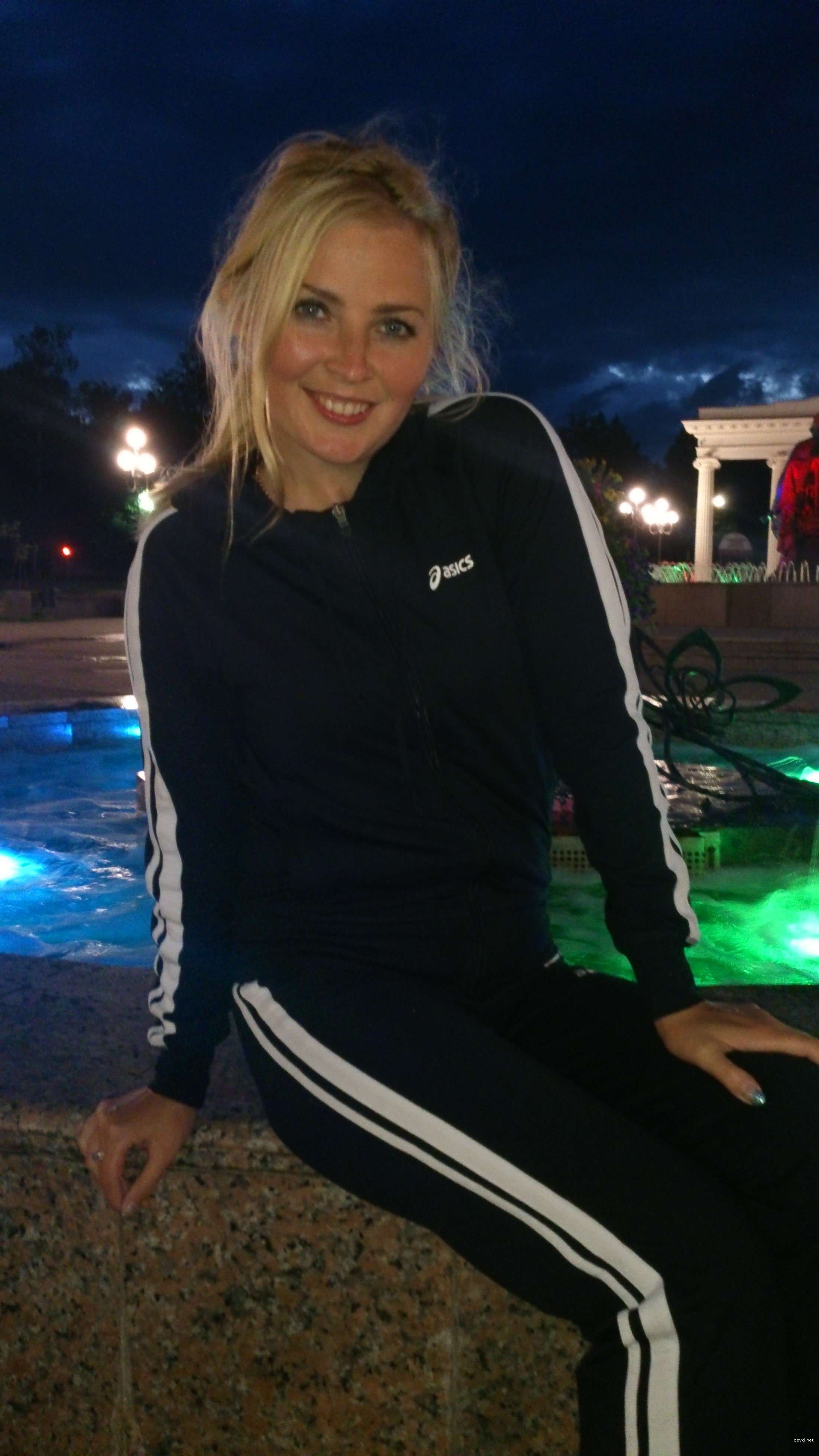 Wild Cat Woman: Amateur Porn Photo with Explicit Content