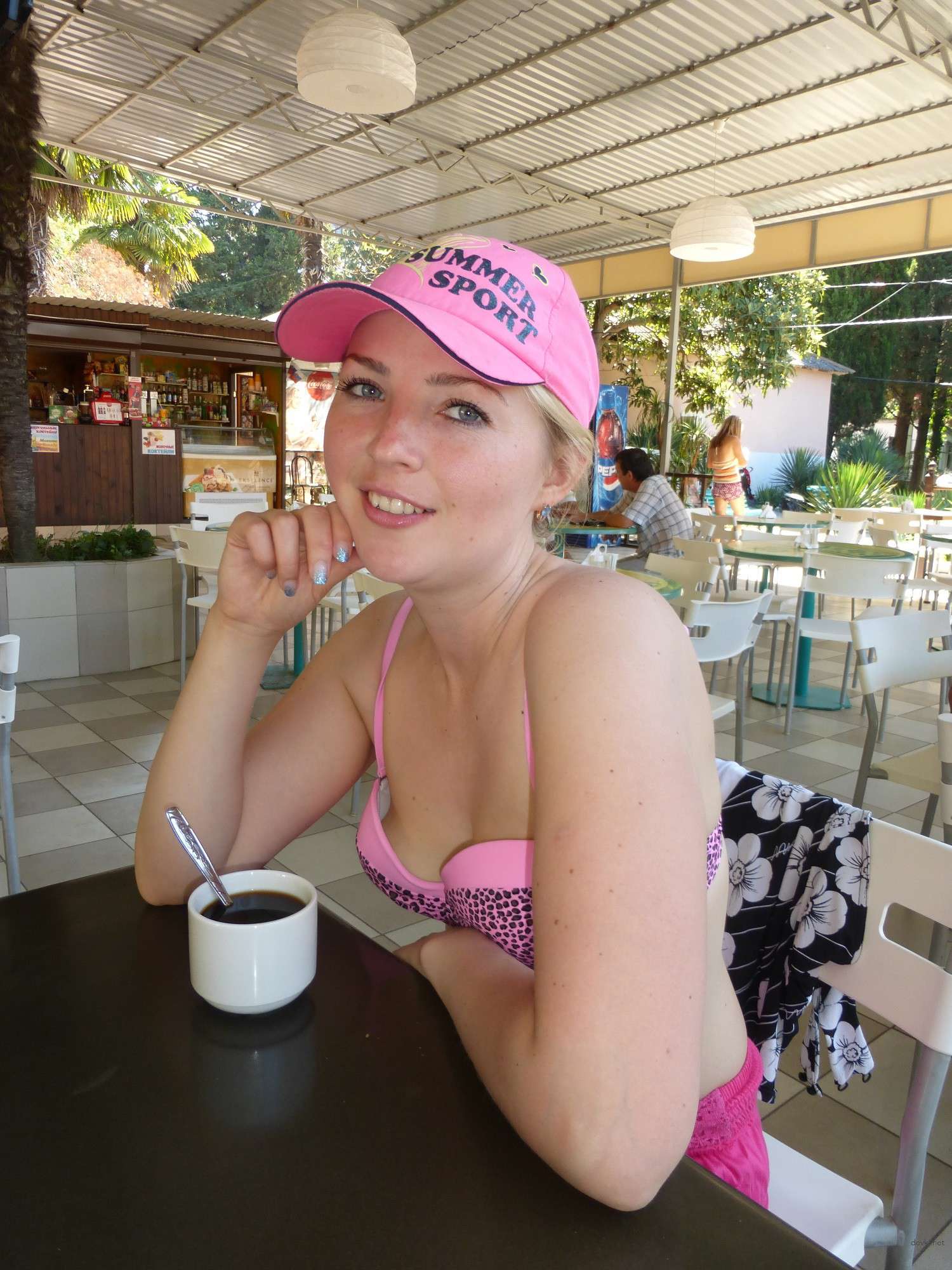 Wild Cat Woman: Amateur Porn Photo with Explicit Content