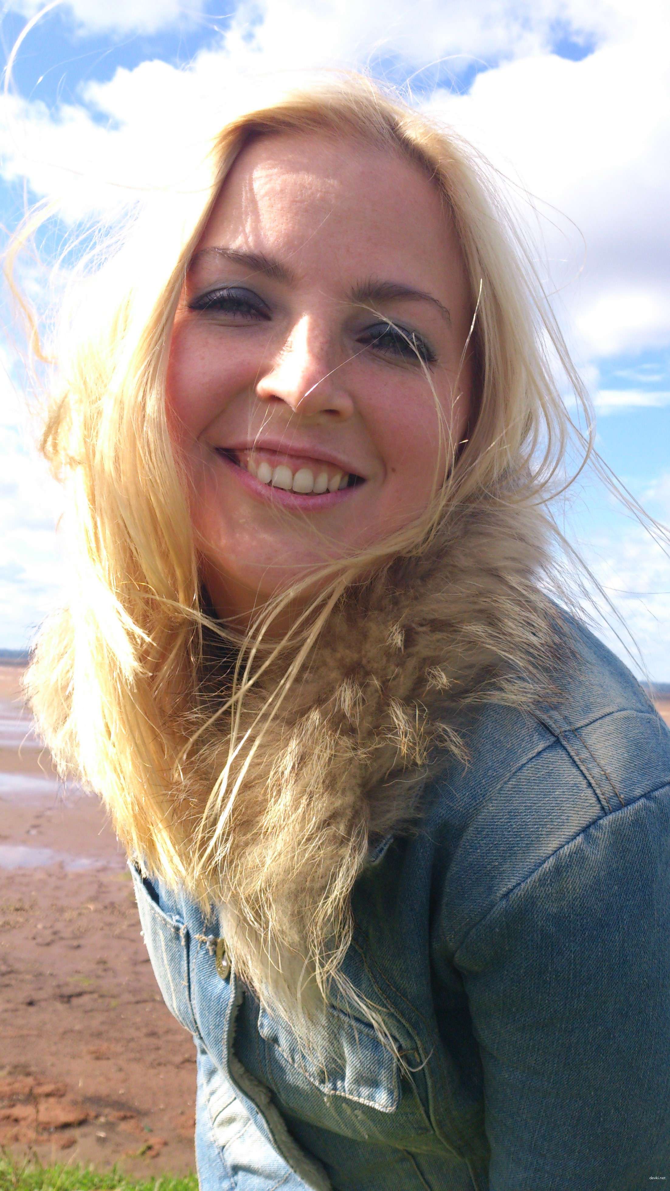 Wild Cat Woman: Amateur Porn Photo with Explicit Content