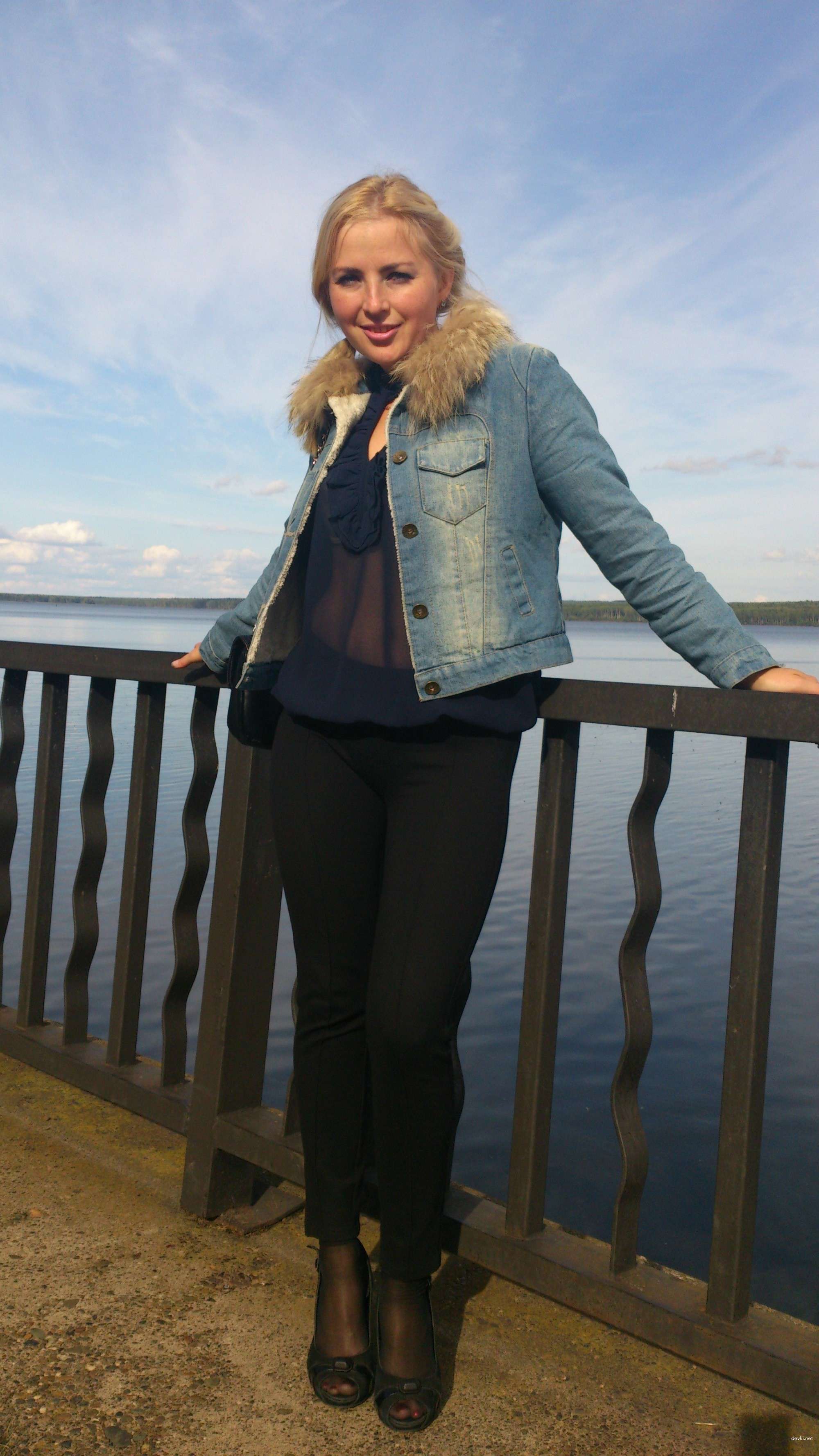 Wild Cat Woman: Amateur Porn Photo with Explicit Content