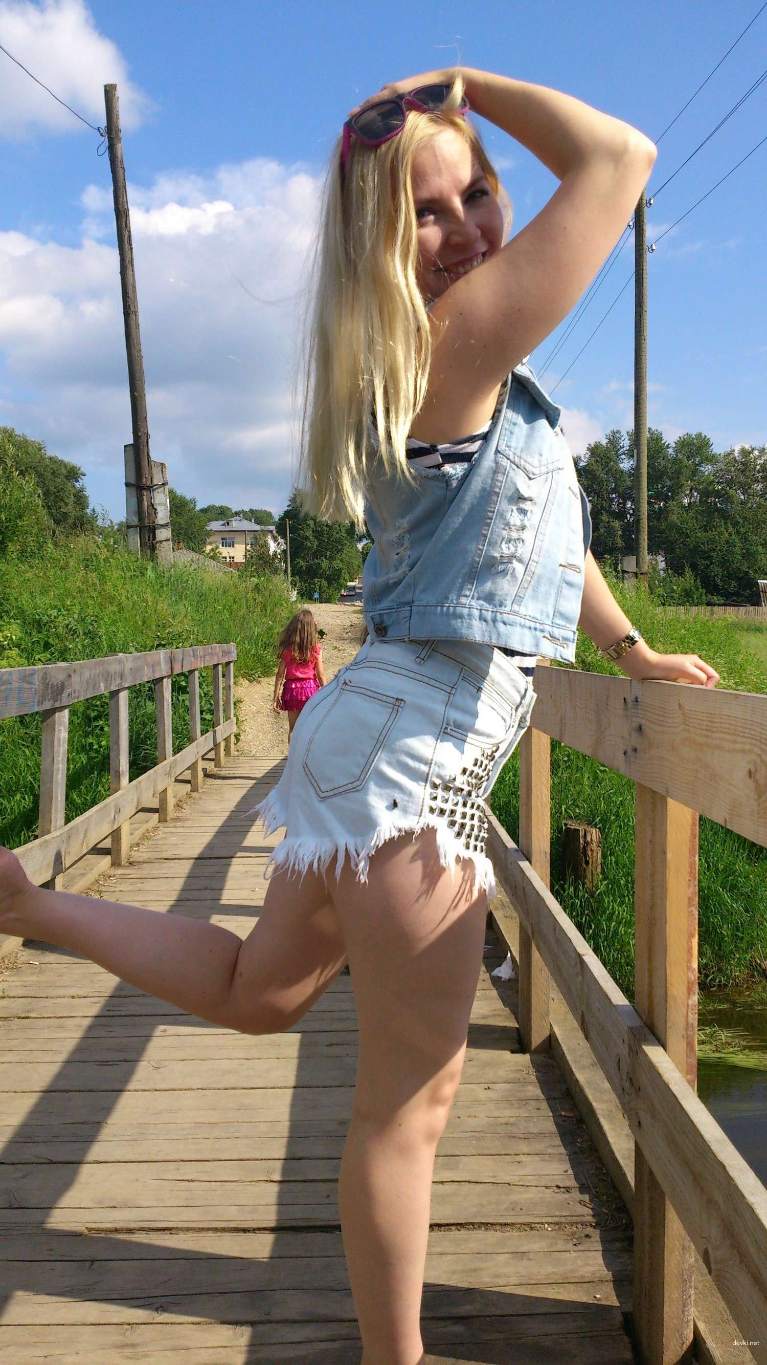 Wild Cat Woman: Amateur Porn Photo with Explicit Content