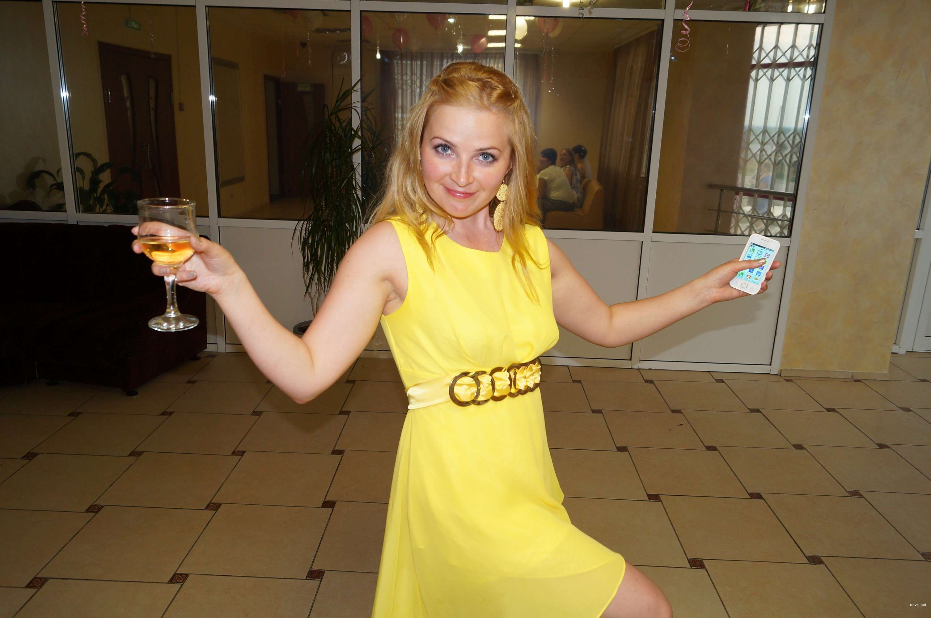 Wild Cat Woman: Amateur Porn Photo with Explicit Content