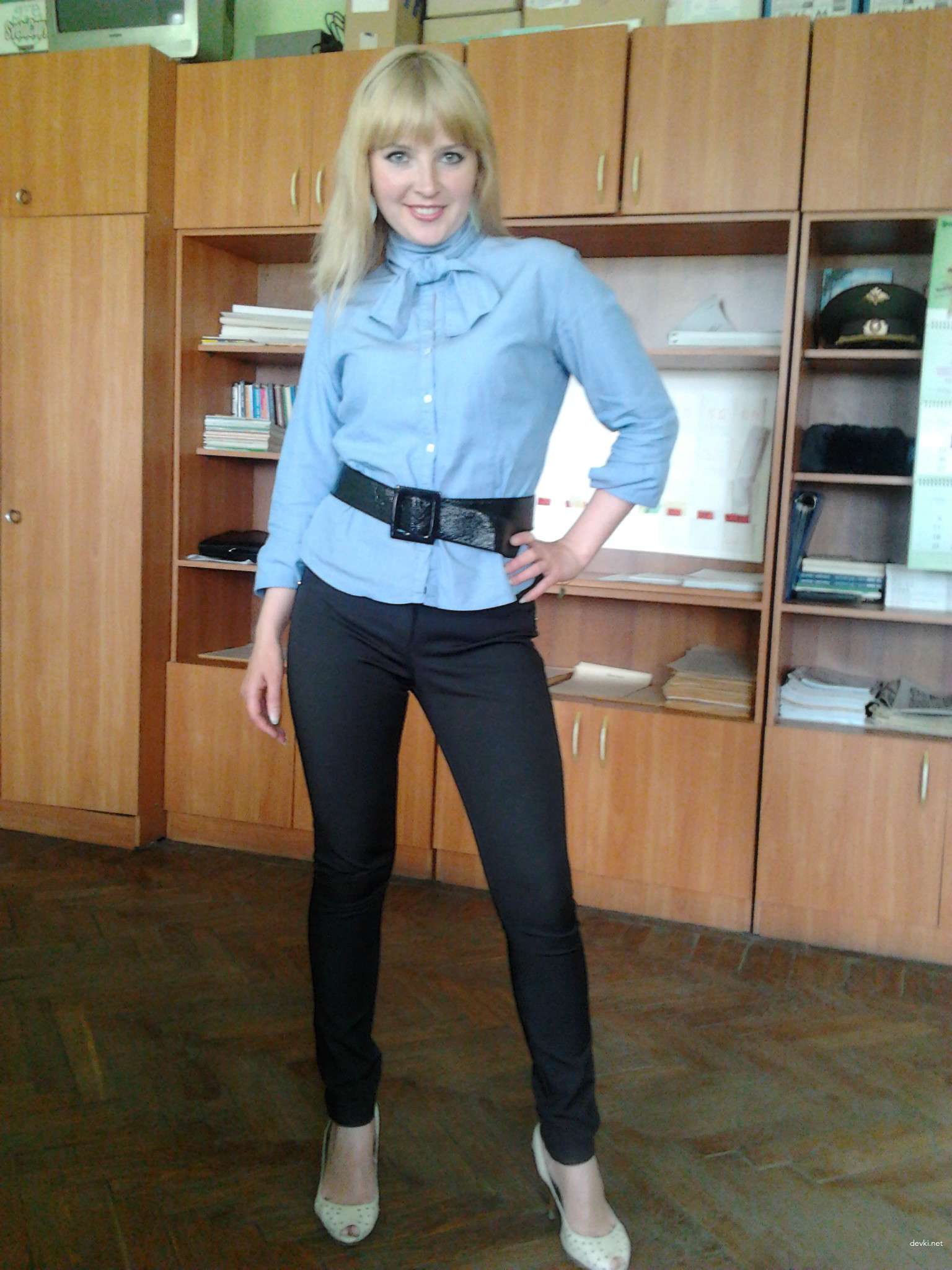 Wild Cat Woman: Amateur Porn Photo with Explicit Content