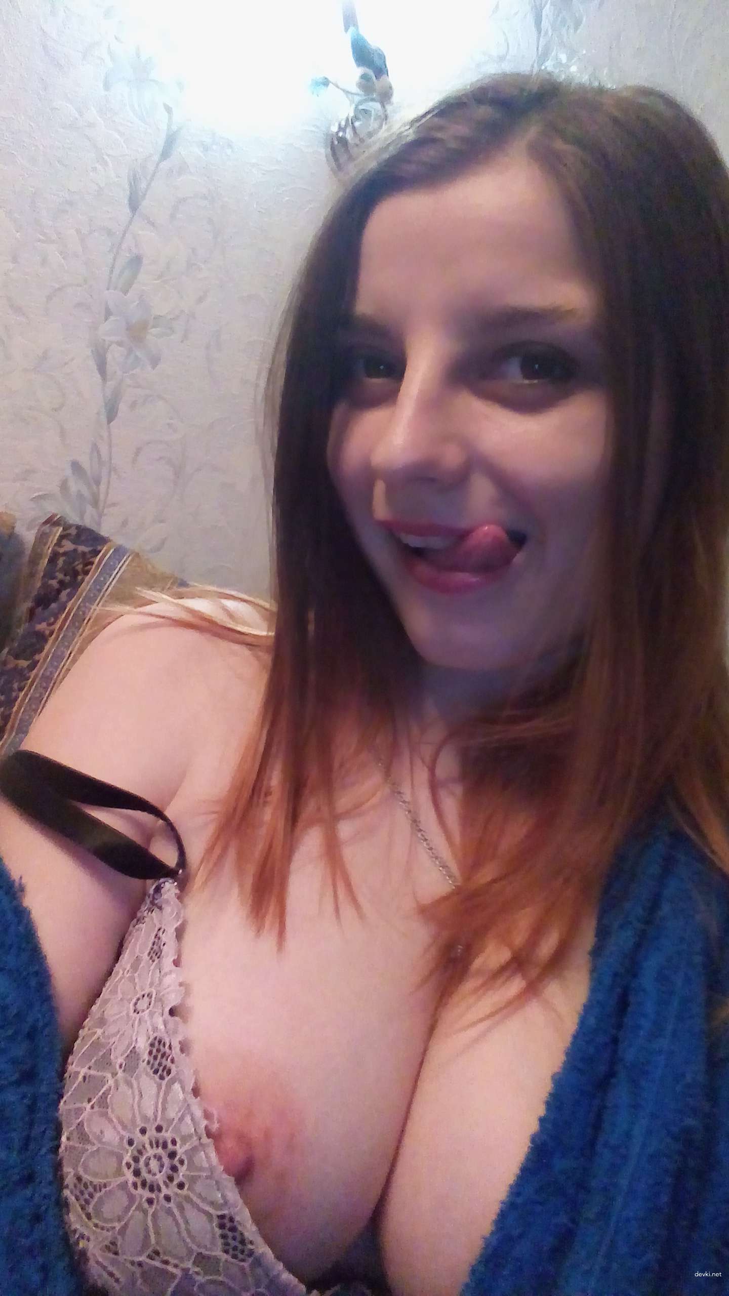 Hot Naked Wife Exposed in Amateur Porn Pics