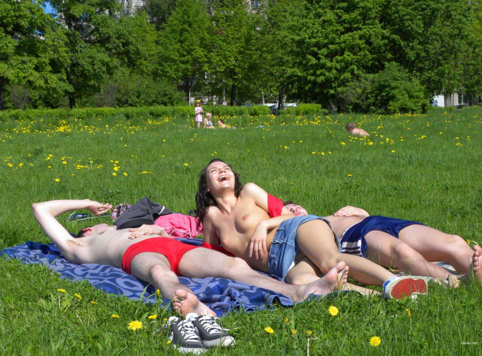 Tiny Tit Teen Strips Naked - Explicit Amateur Porn Pic