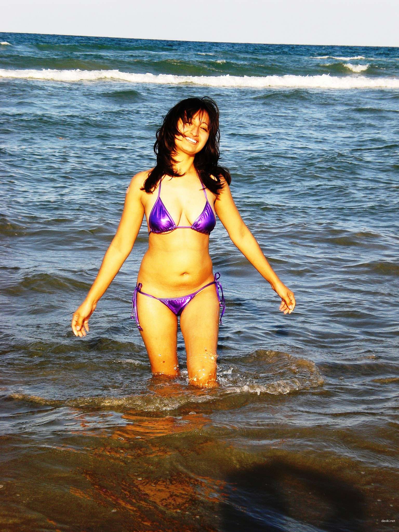 Slim Mexican Amateur Porn: Hot XXX Photos of a Latina Babe in Action!