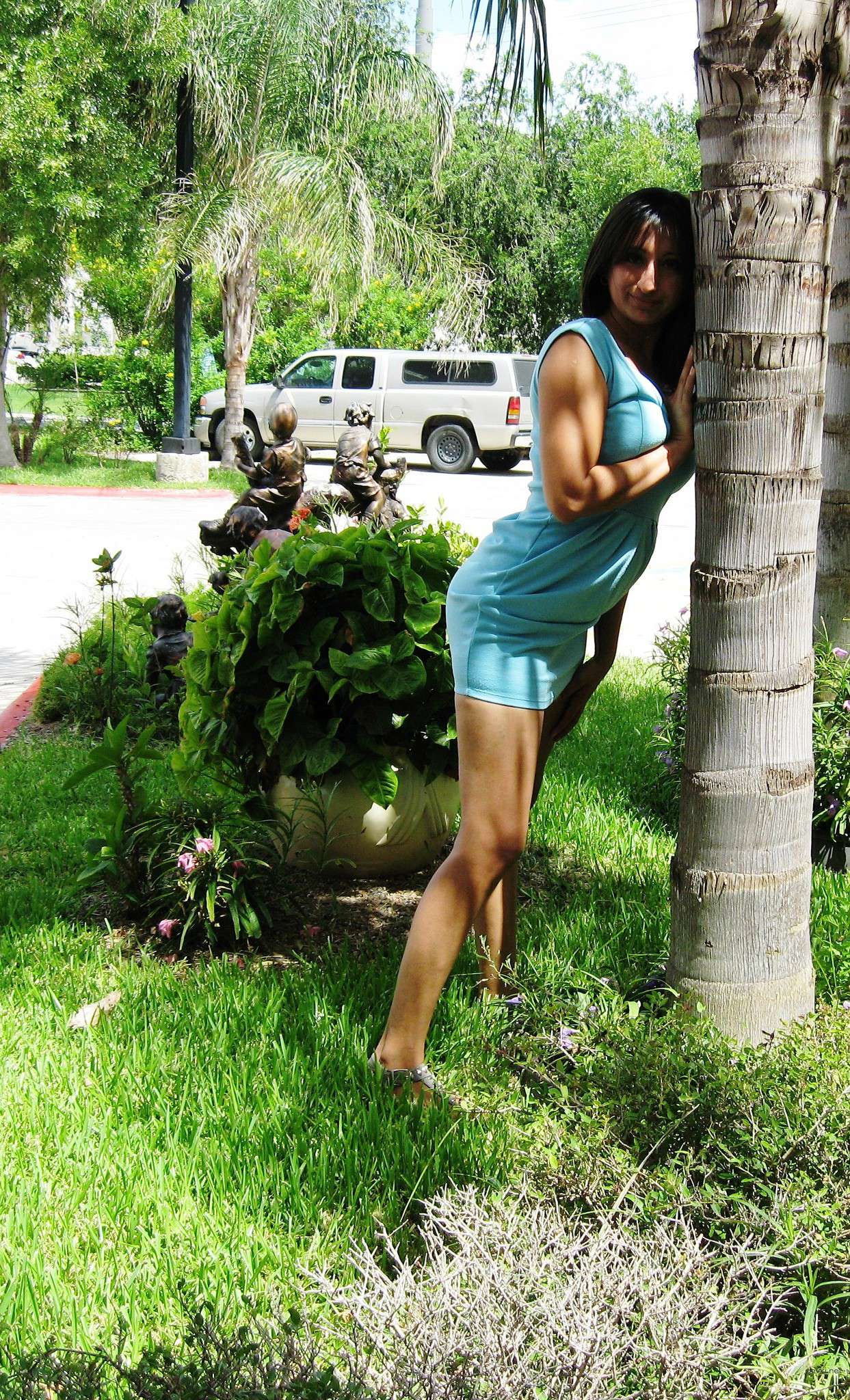 Slim Mexican Amateur Porn: Hot XXX Photos of a Latina Babe in Action!