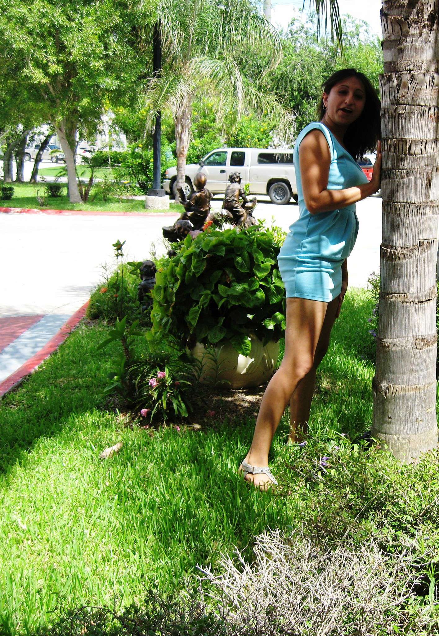 Slim Mexican Amateur Porn: Hot XXX Photos of a Latina Babe in Action!