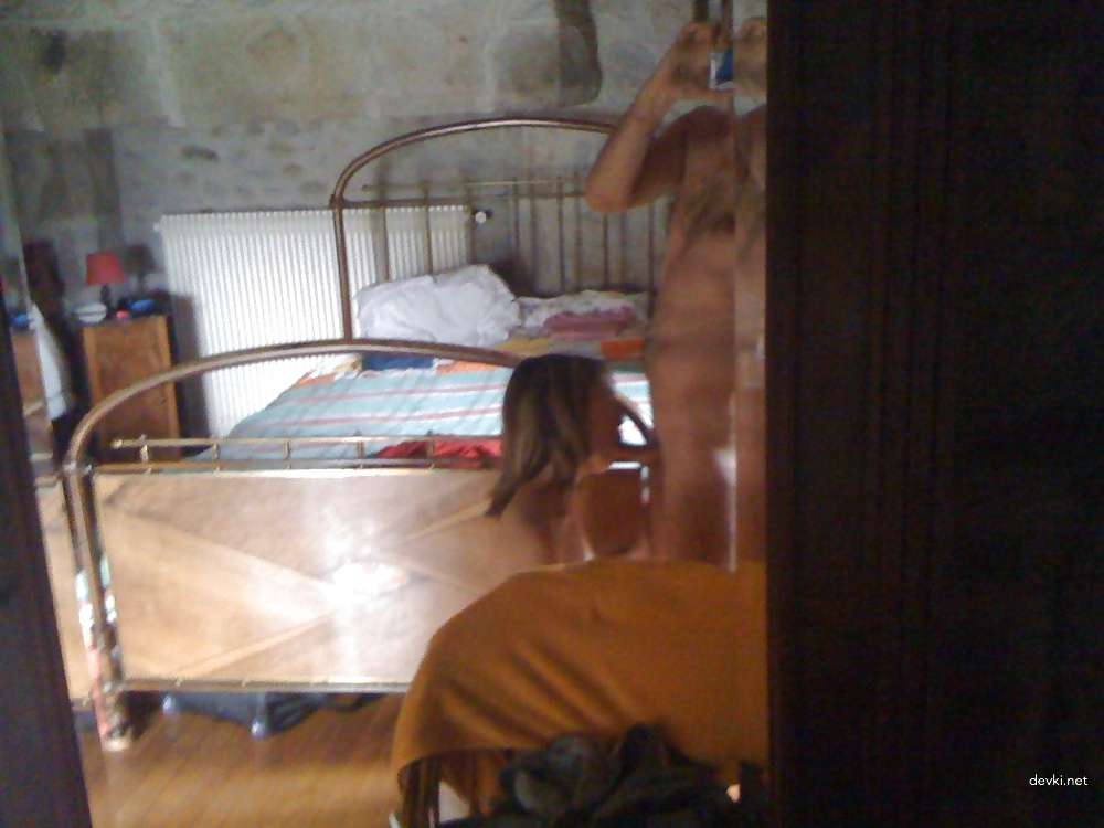 Naughty Amateur Sex - Hot Russian Babe Gets Down and Dirty