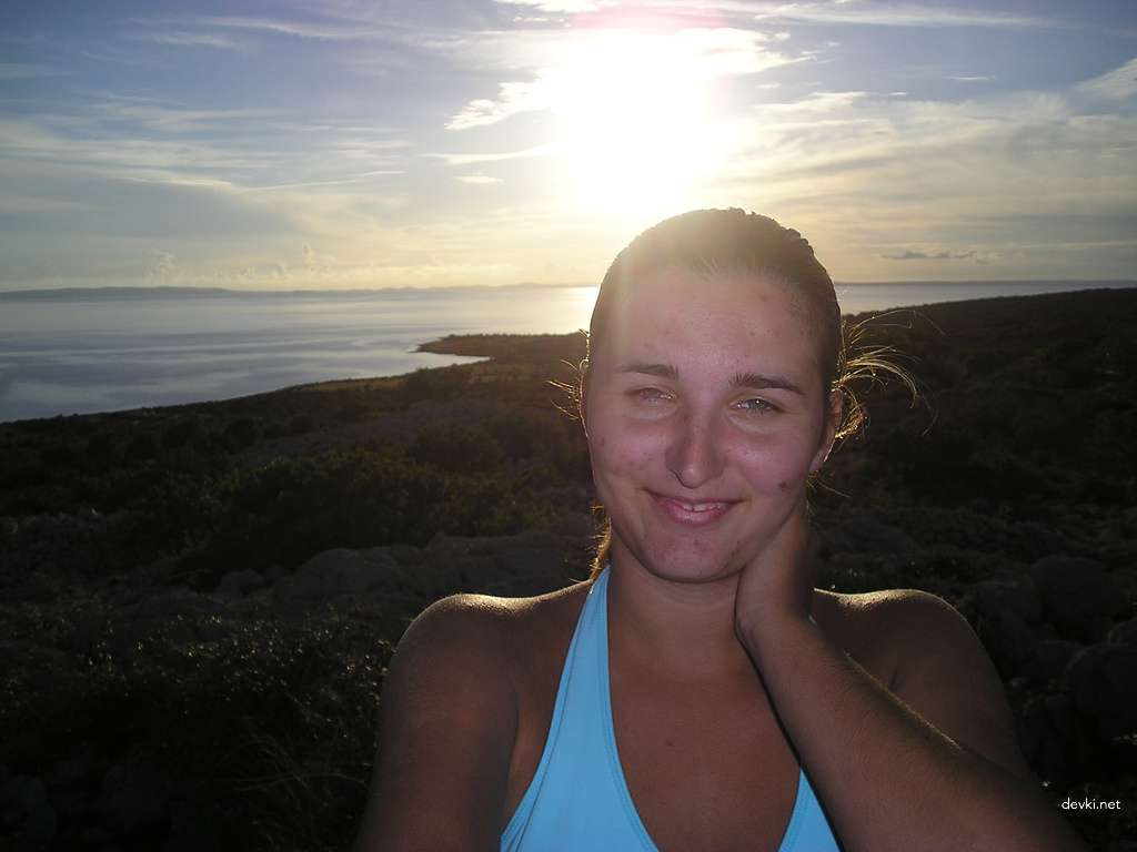 Hot Girl Beach Vacation Amateur Porn Pics