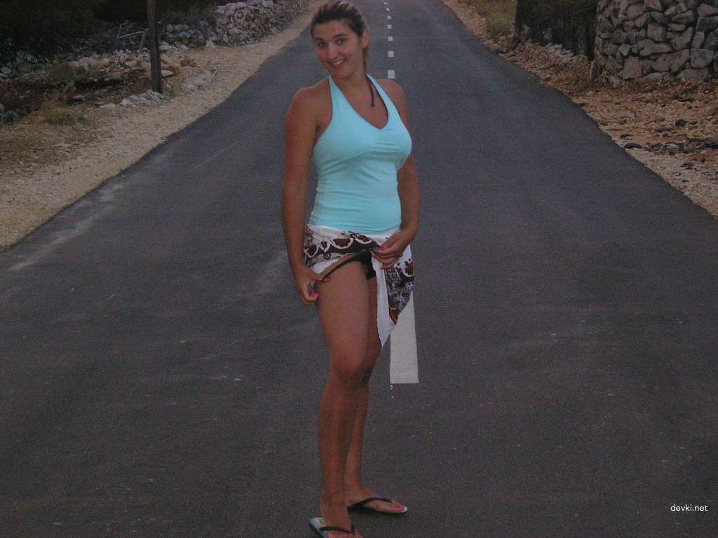 Hot Girl Beach Vacation Amateur Porn Pics