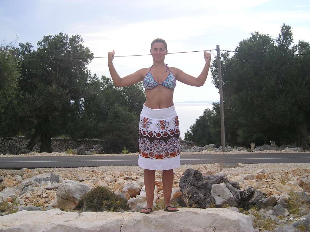 Hot Girl Beach Vacation Amateur Porn Pics