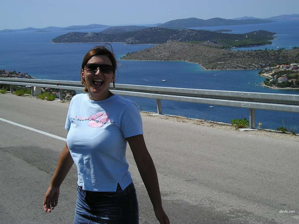 Hot Girl Beach Vacation Amateur Porn Pics