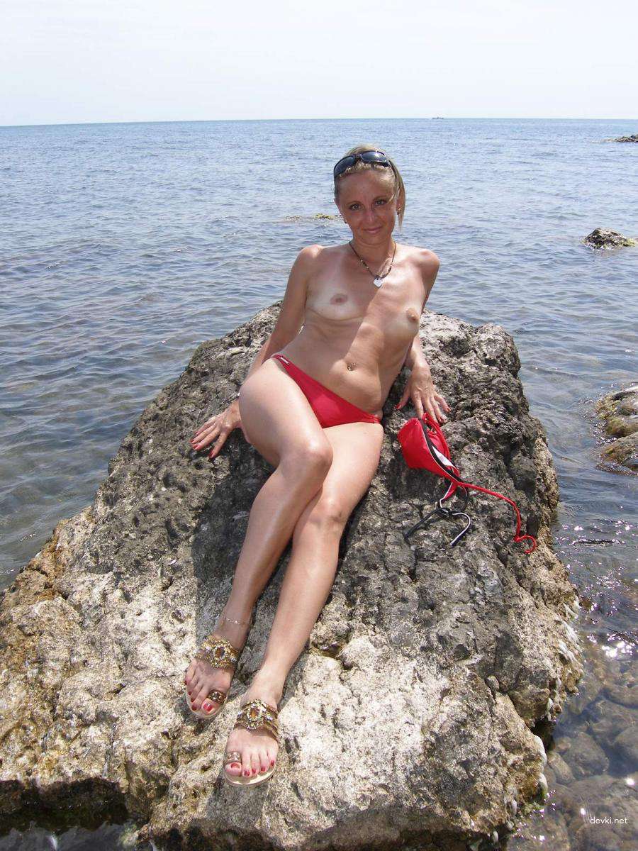Explicit Amateur Photo: Lady with Piercing (Part 1) Unfiltered and Uncensored