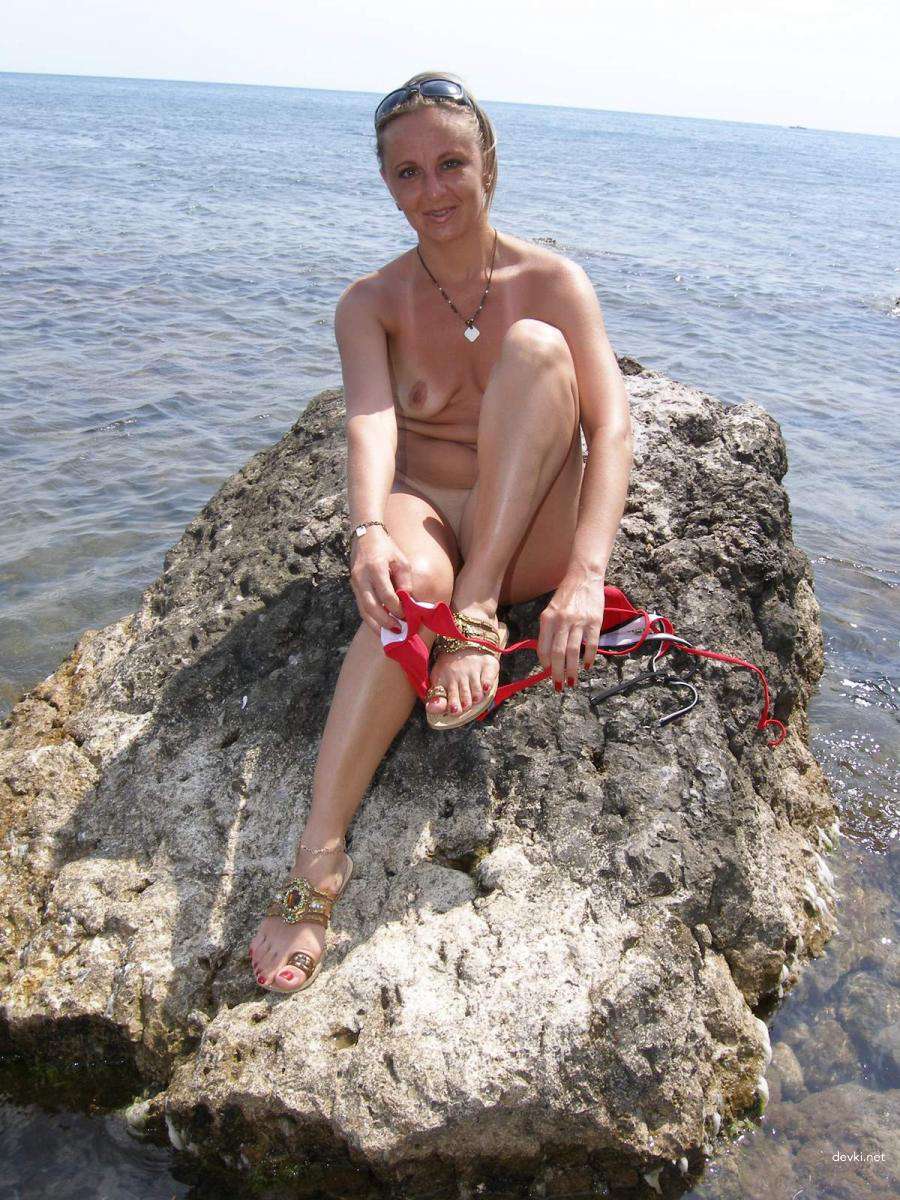 Explicit Amateur Photo: Lady with Piercing (Part 1) Unfiltered and Uncensored