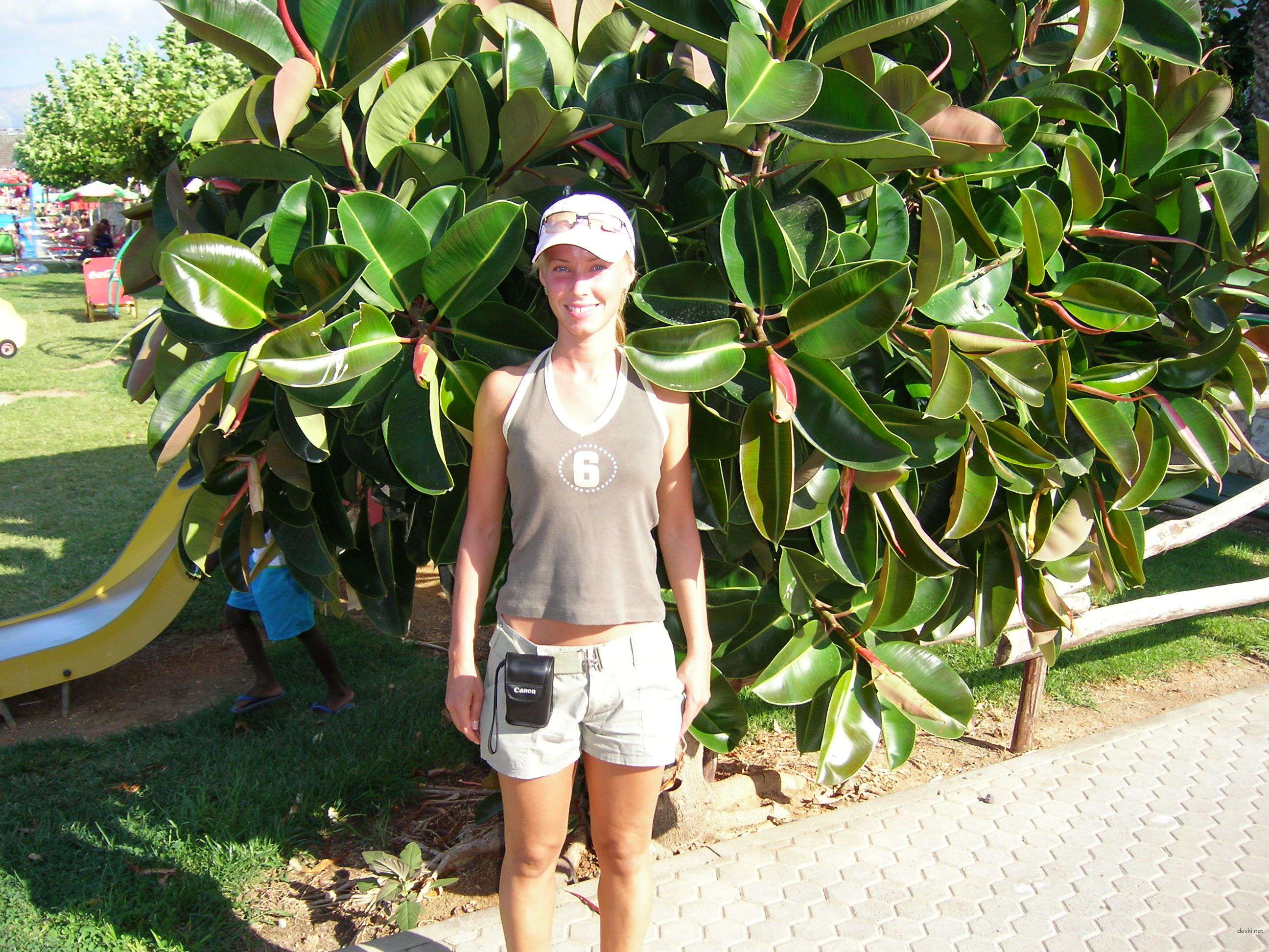 Kinky Blonde Amateur Porn Part 2: Explicit and Naughty Photos