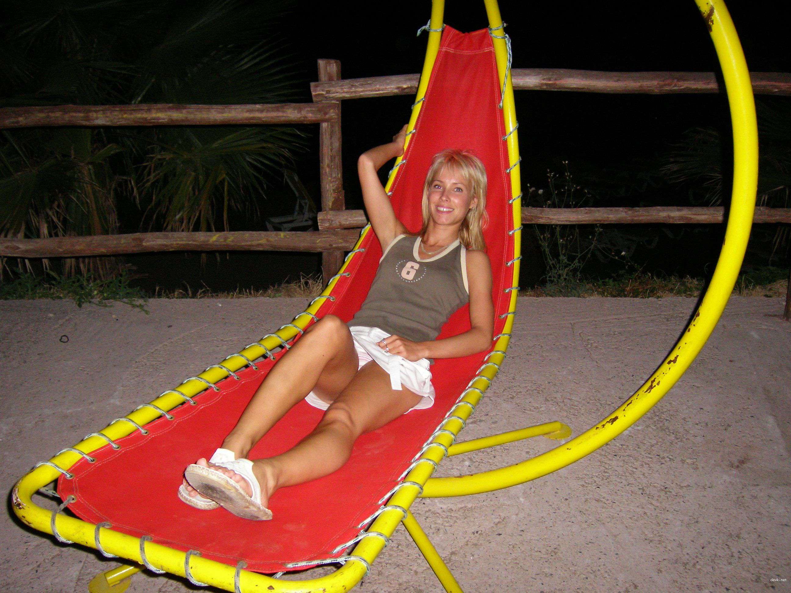 Kinky Blonde Amateur Porn Part 2: Explicit and Naughty Photos