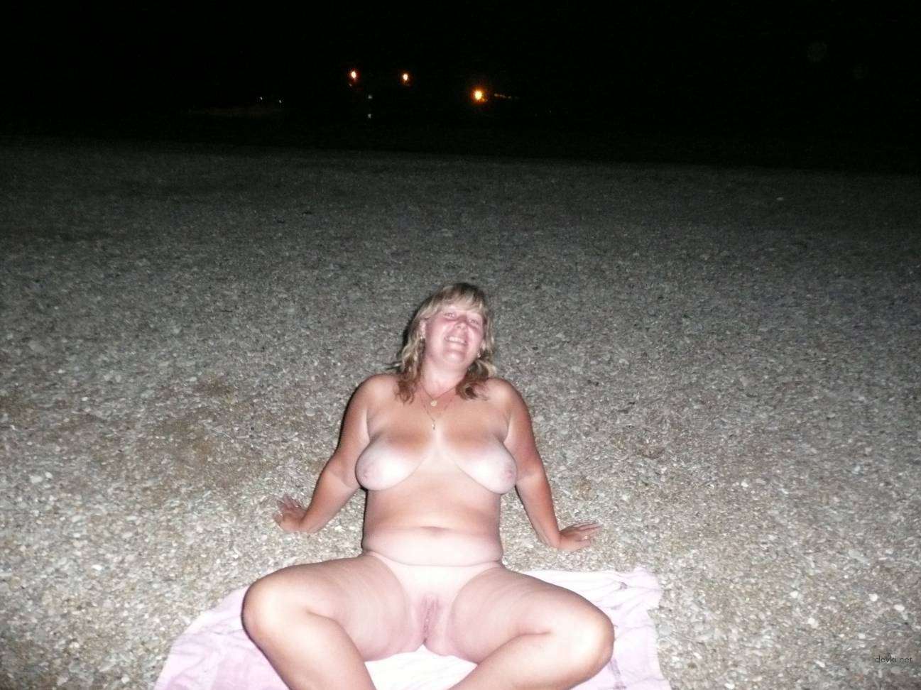 Mature Naked Women Amateur Porn Photos (Part 5): Explicit and Uncensored MILFs