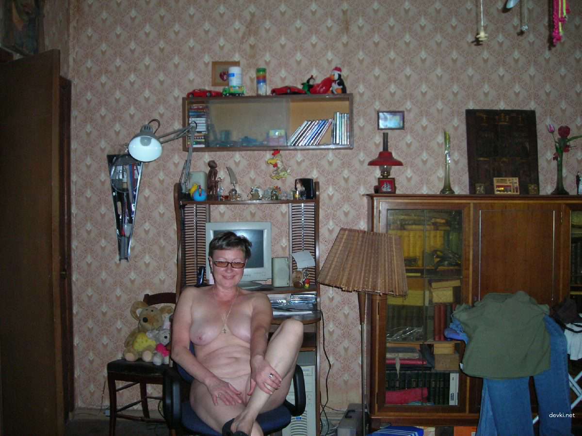 Mature Naked Women Amateur Porn Photos (Part 5): Explicit and Uncensored MILFs