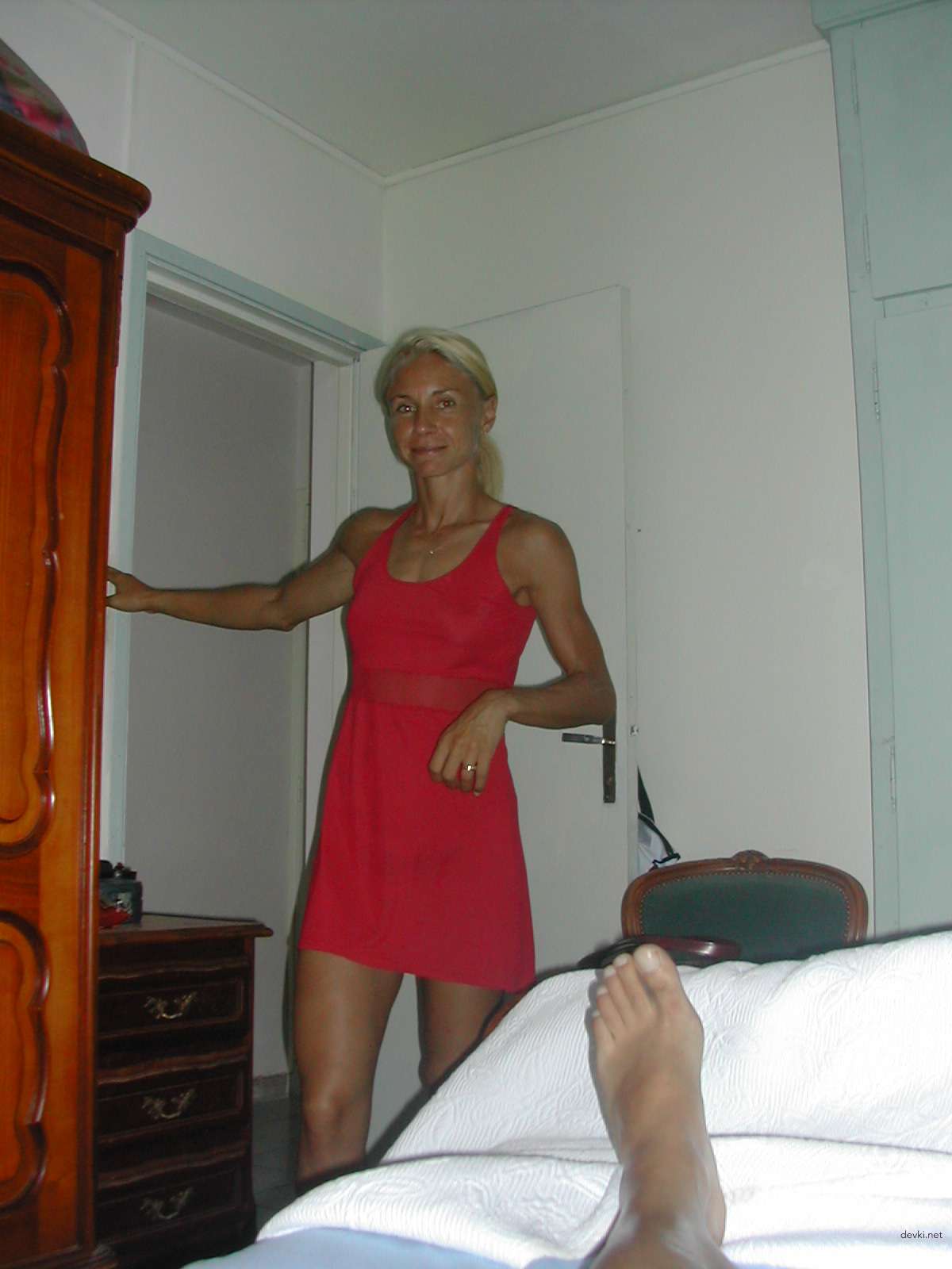 Hot Amateur Girl with Amazing Body (Part 2) - Explicit XXX Photos