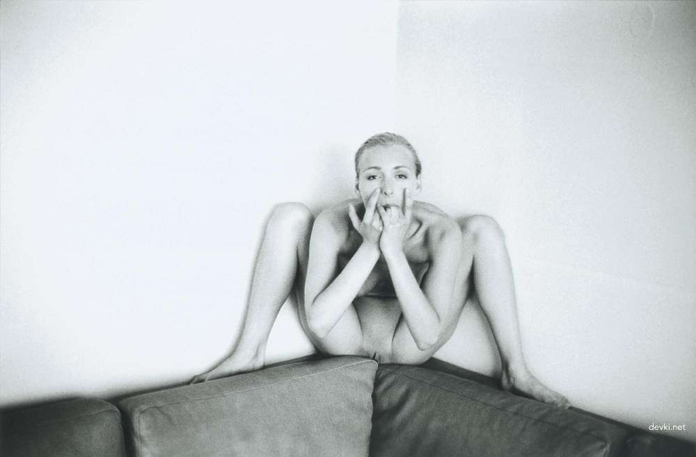 Beautiful Erotic and Porn Women: Explicit Amateur XXX Photos