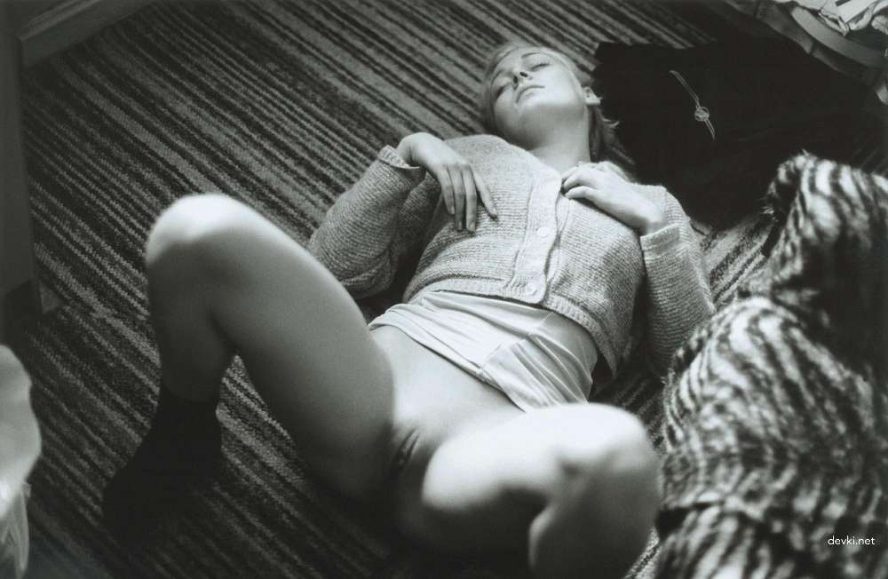 Beautiful Erotic and Porn Women: Explicit Amateur XXX Photos