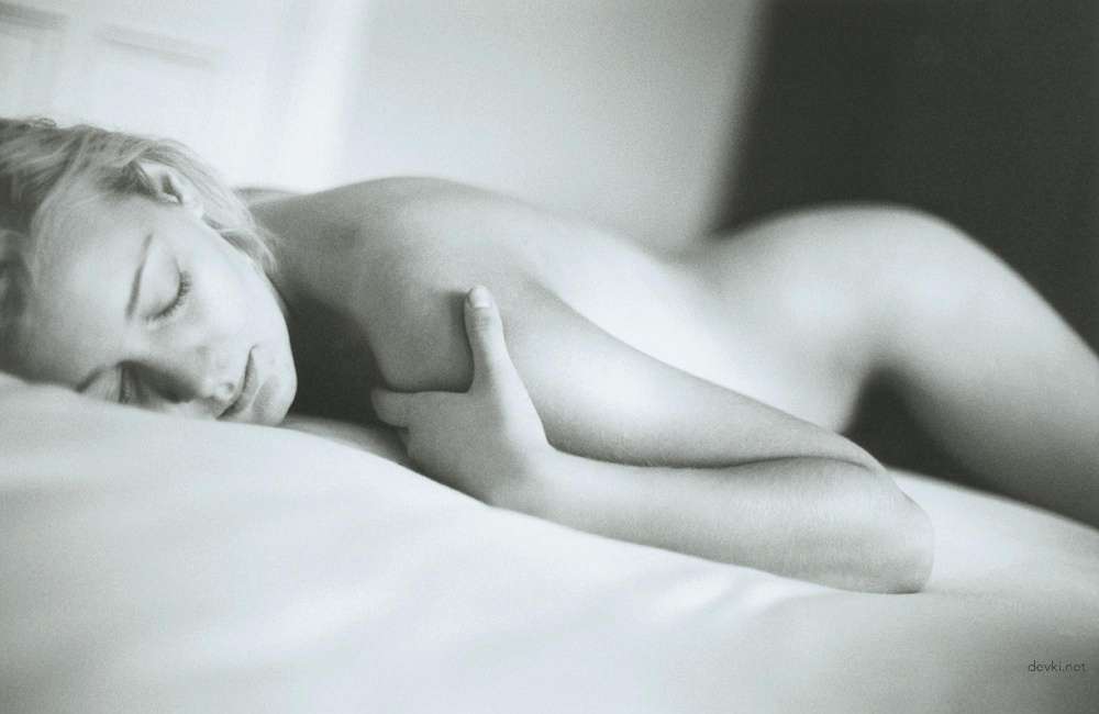 Beautiful Erotic and Porn Women: Explicit Amateur XXX Photos