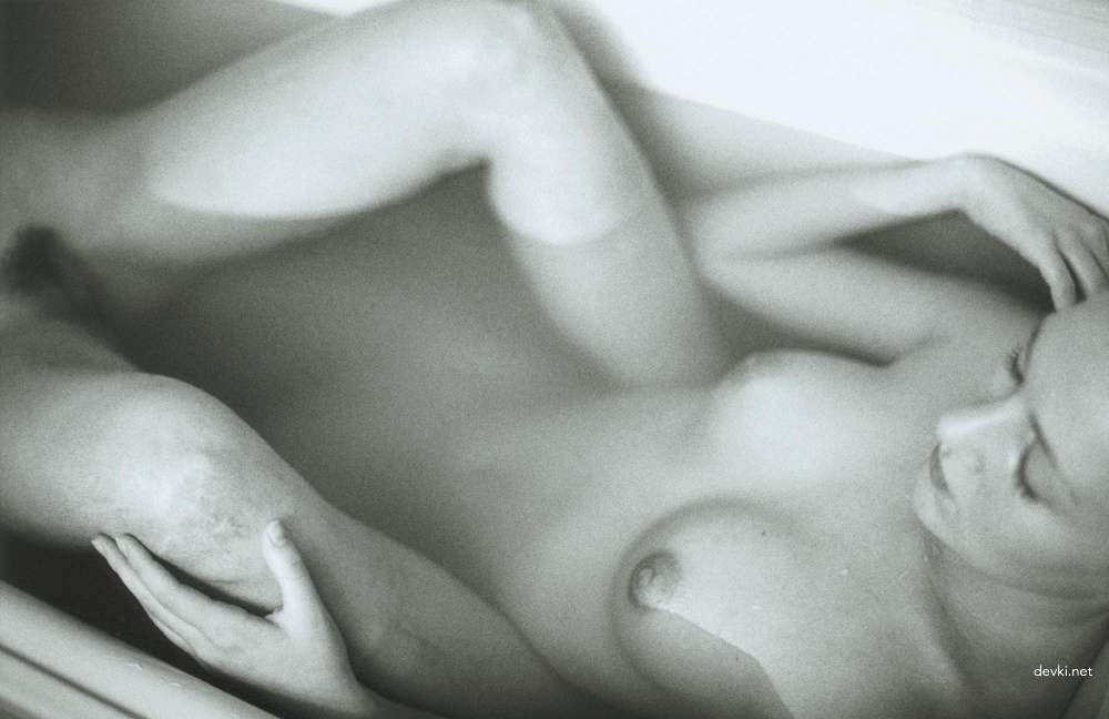 Beautiful Erotic and Porn Women: Explicit Amateur XXX Photos