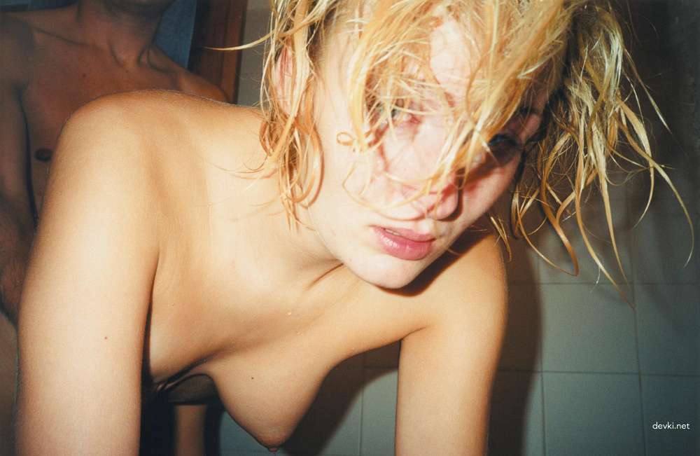 Beautiful Erotic and Porn Women: Explicit Amateur XXX Photos