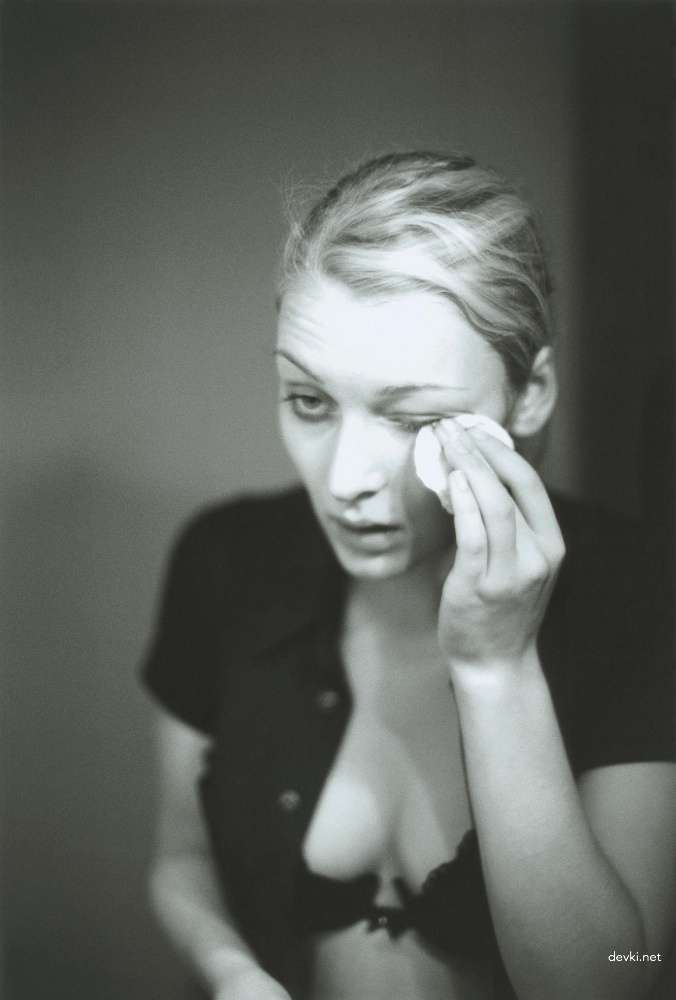 Beautiful Erotic and Porn Women: Explicit Amateur XXX Photos