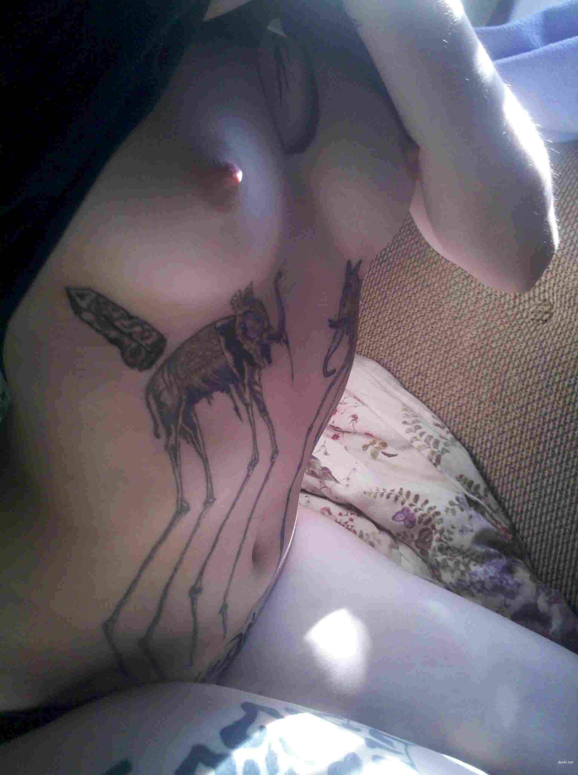 Explicit Amateur Girl with Tattoos Private Erotic Photos