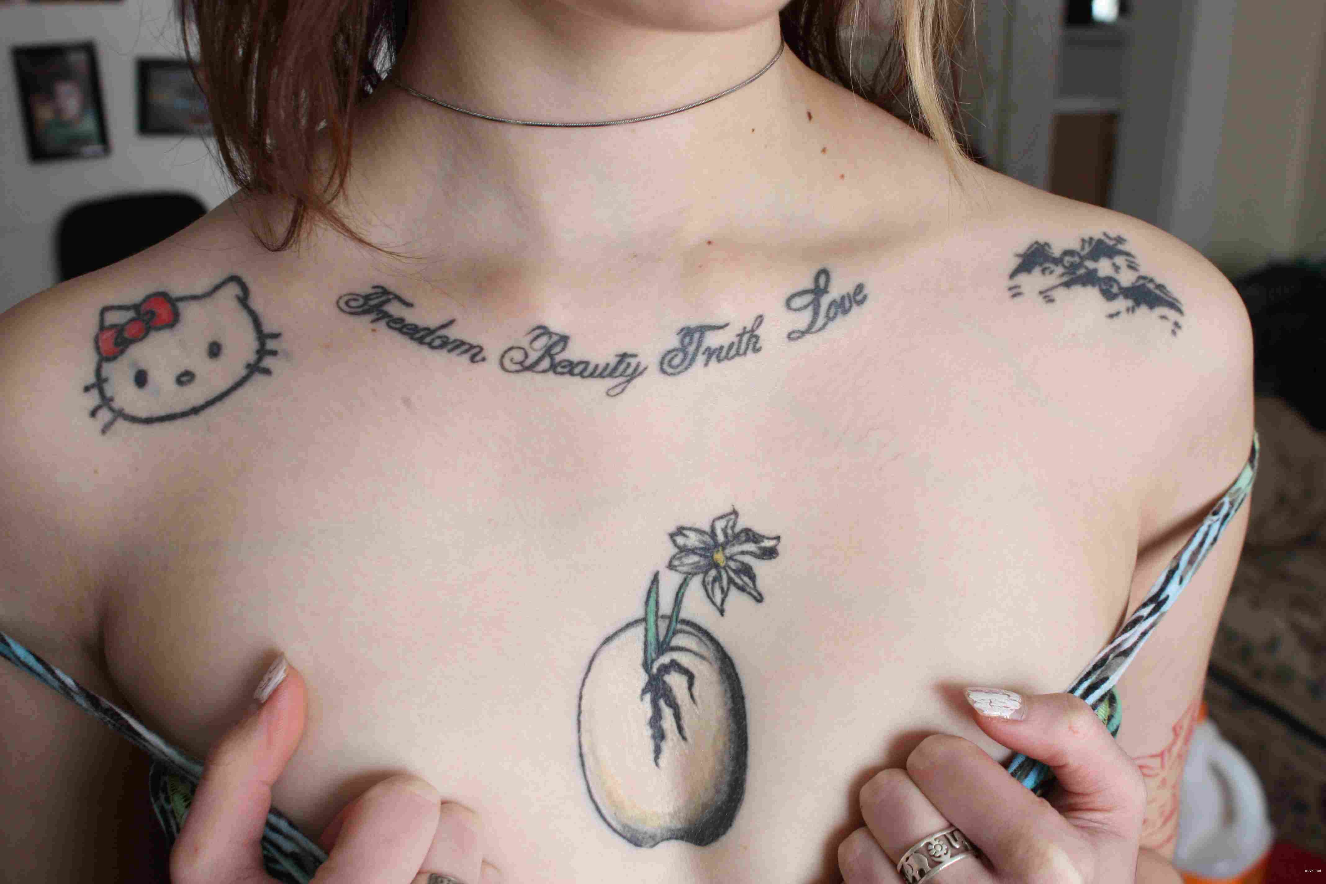 Explicit Amateur Girl with Tattoos Private Erotic Photos