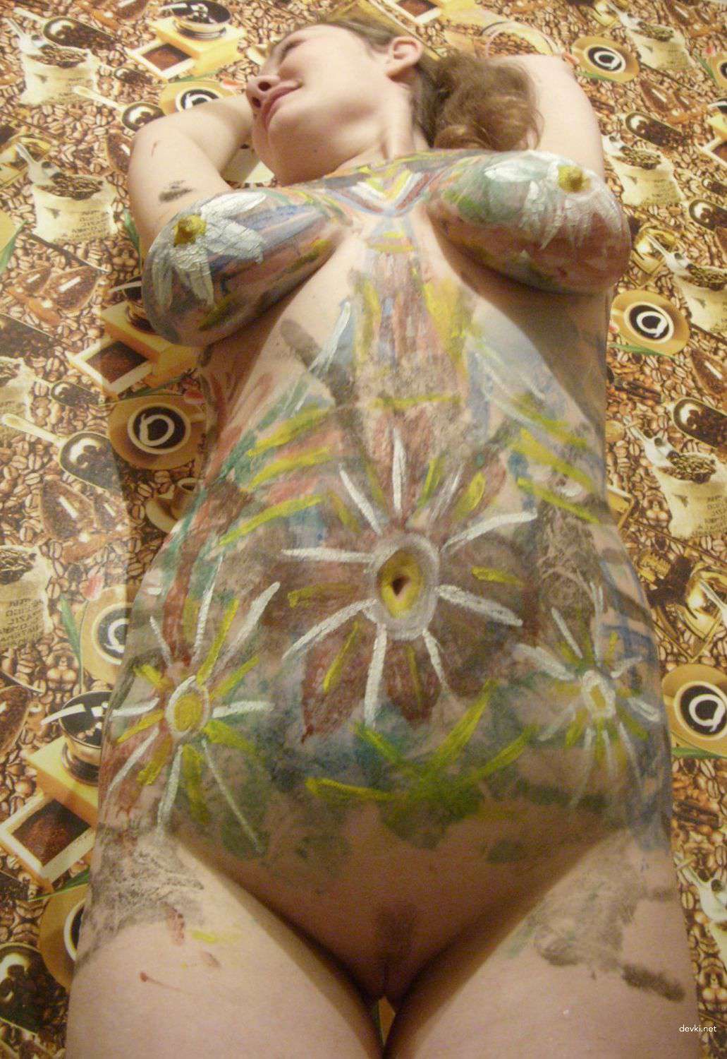 Curvy Woman Amateur Photo: Voluptuous and Sensual Beauty Exposed