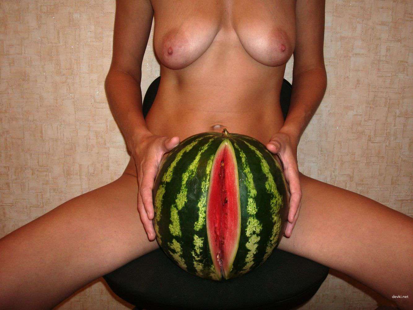 Uninhibited Swingers Amateur Porn: Wild and Explicit Swinger Photo Shoot