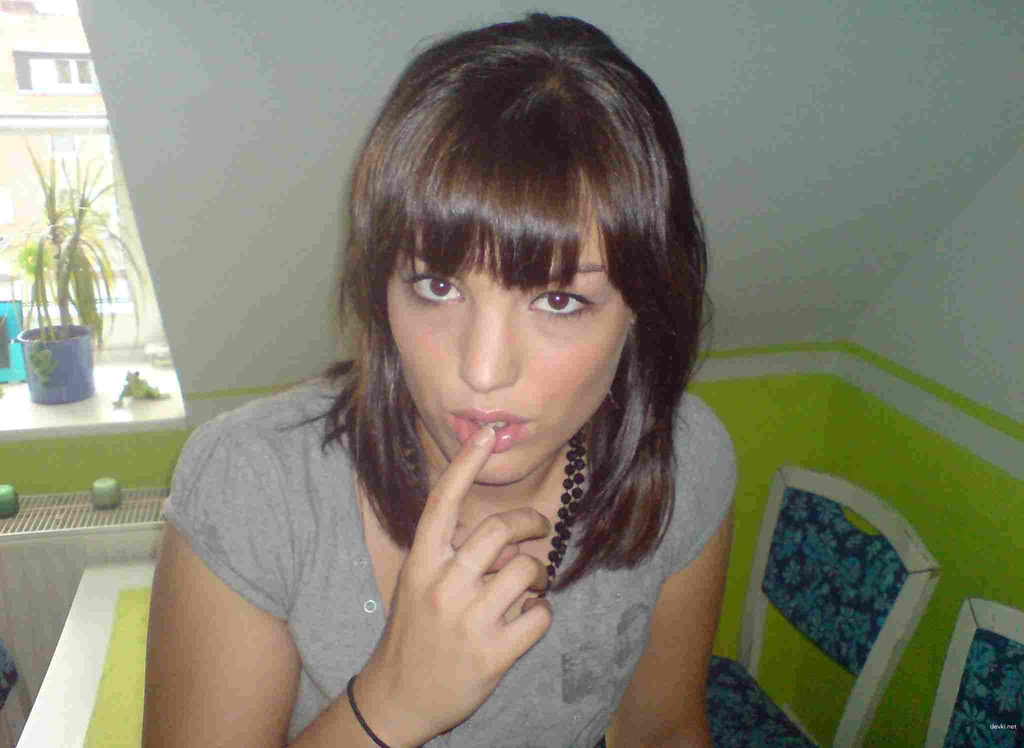 Hot Amateur Woman's Naughty Shenanigans - Explicit Porn Photos