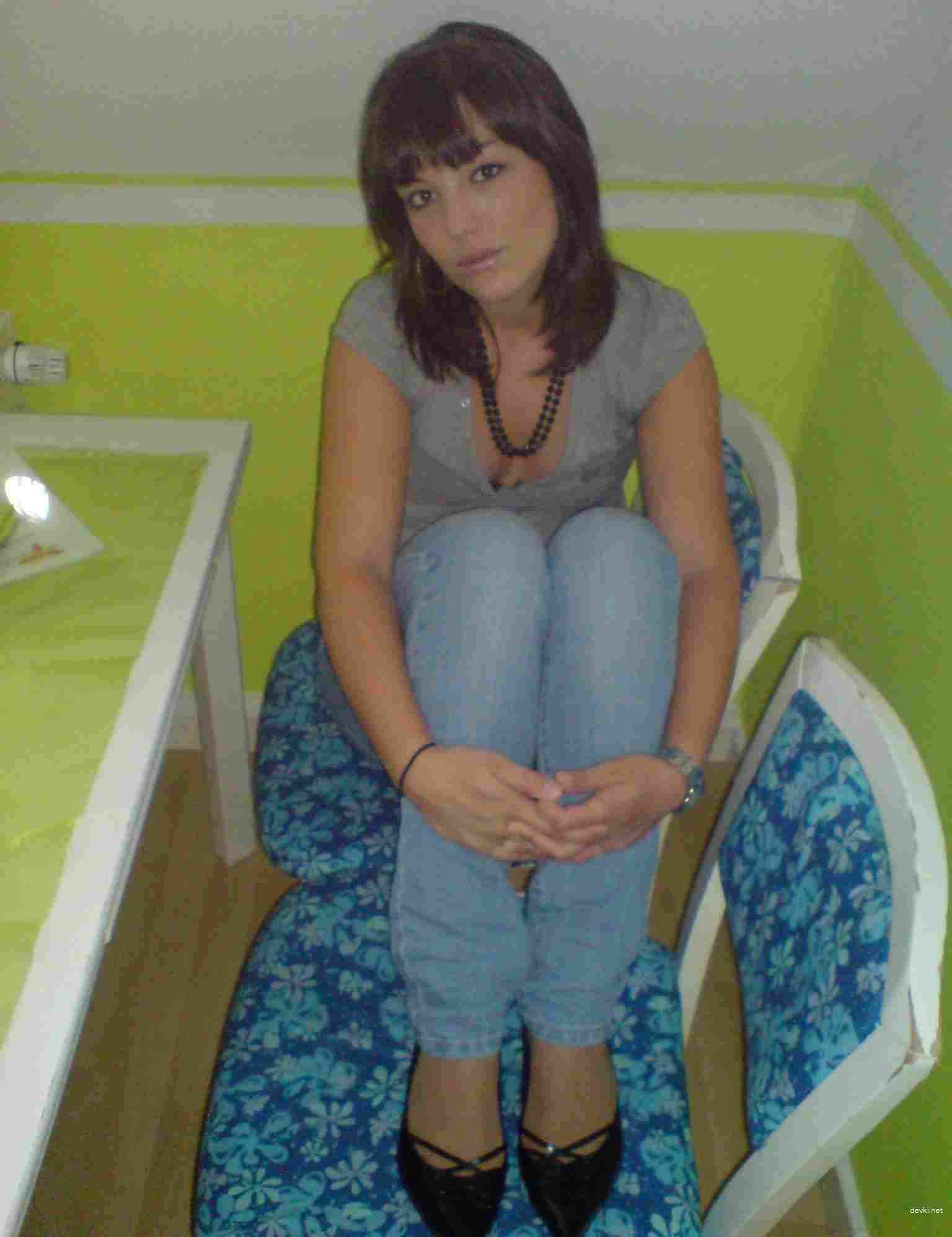 Hot Amateur Woman's Naughty Shenanigans - Explicit Porn Photos